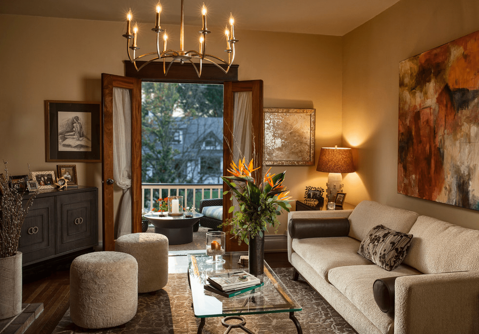 How to master dark interiors